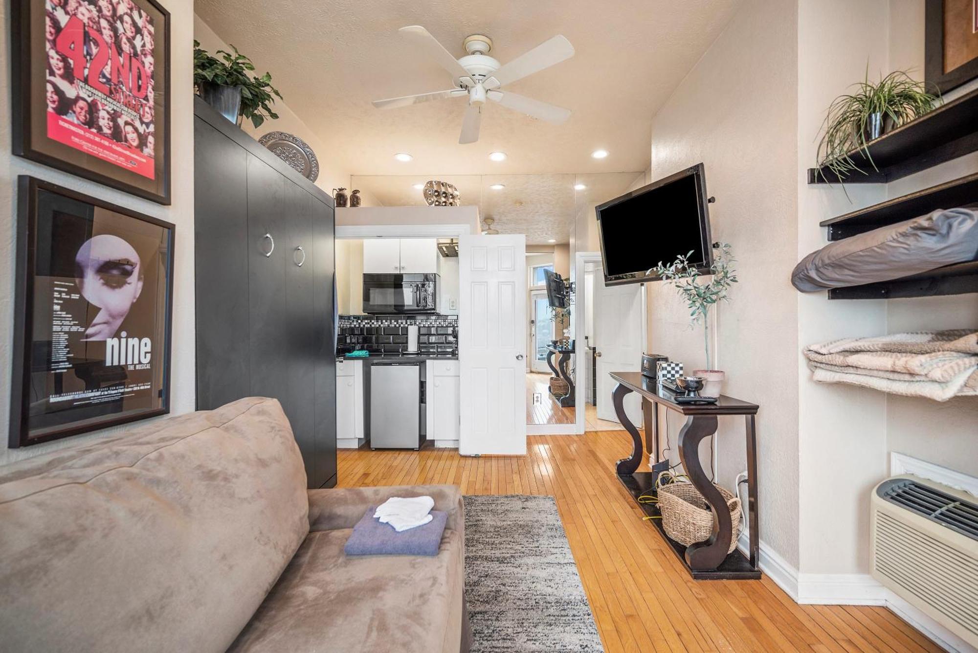 Charming Studio-Panoramic View-Your Pittsburgh Sanctuary Apartment Exterior photo